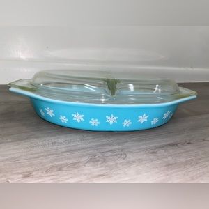 Turquoise Blue Snowflake Pyrex Dish with Lid
